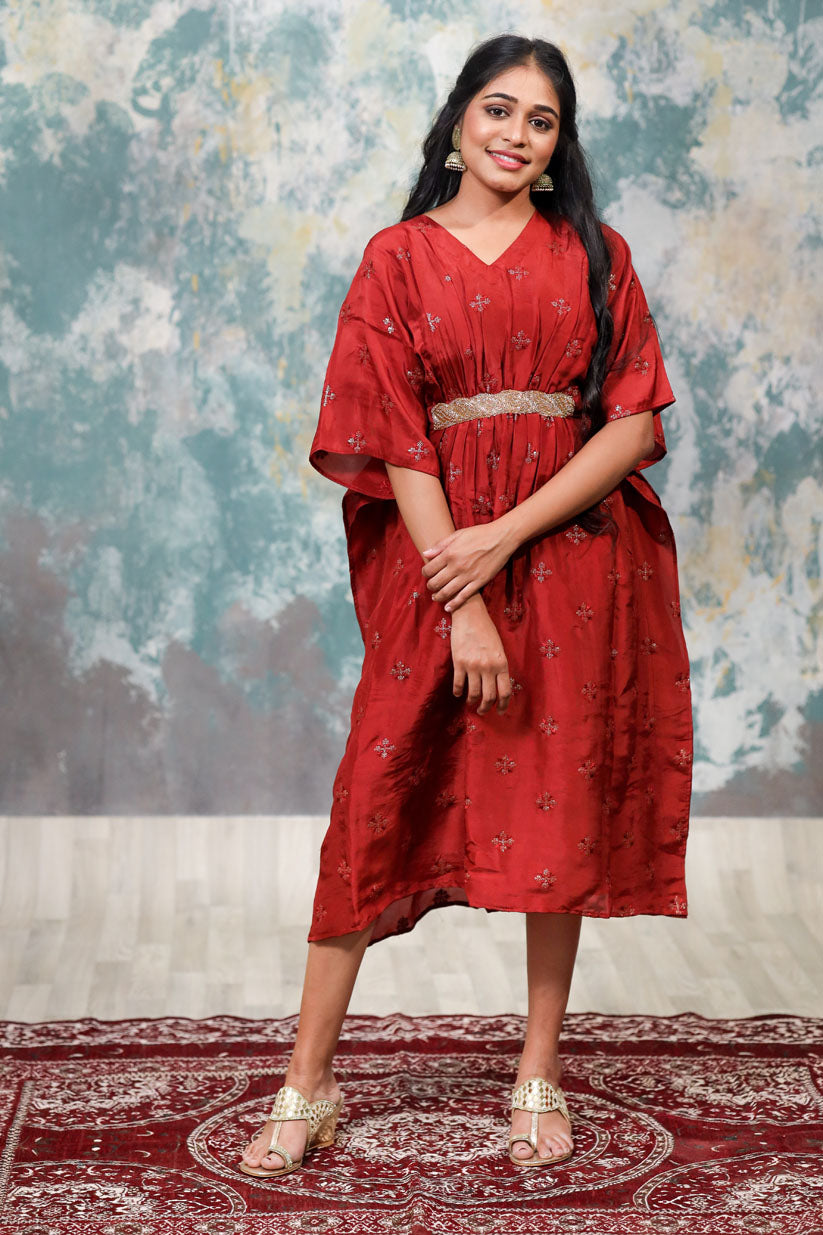 REET - Kaftan with delicate embroidery butta's