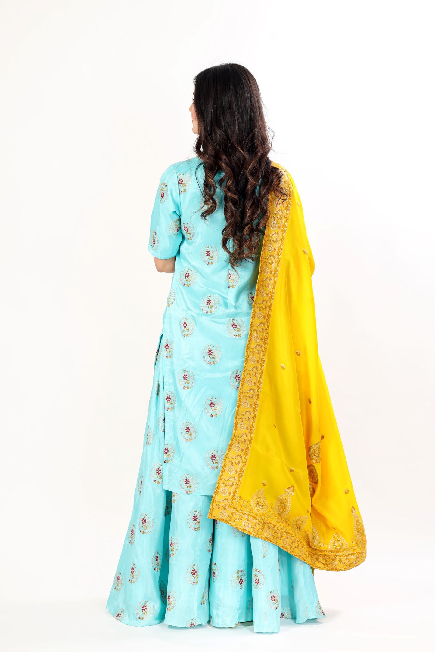 SAMIHA - A Banarasi Suit set with heavy contrast dupatta